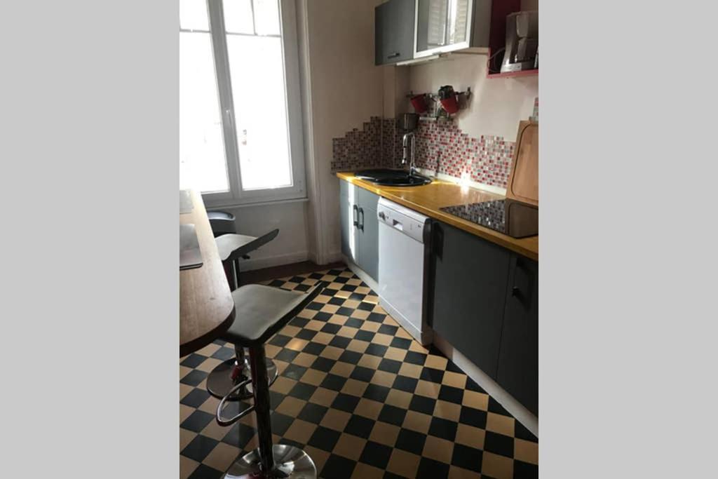 Appartement Spacieux Limoges Centre Garage Wifi Ngoại thất bức ảnh